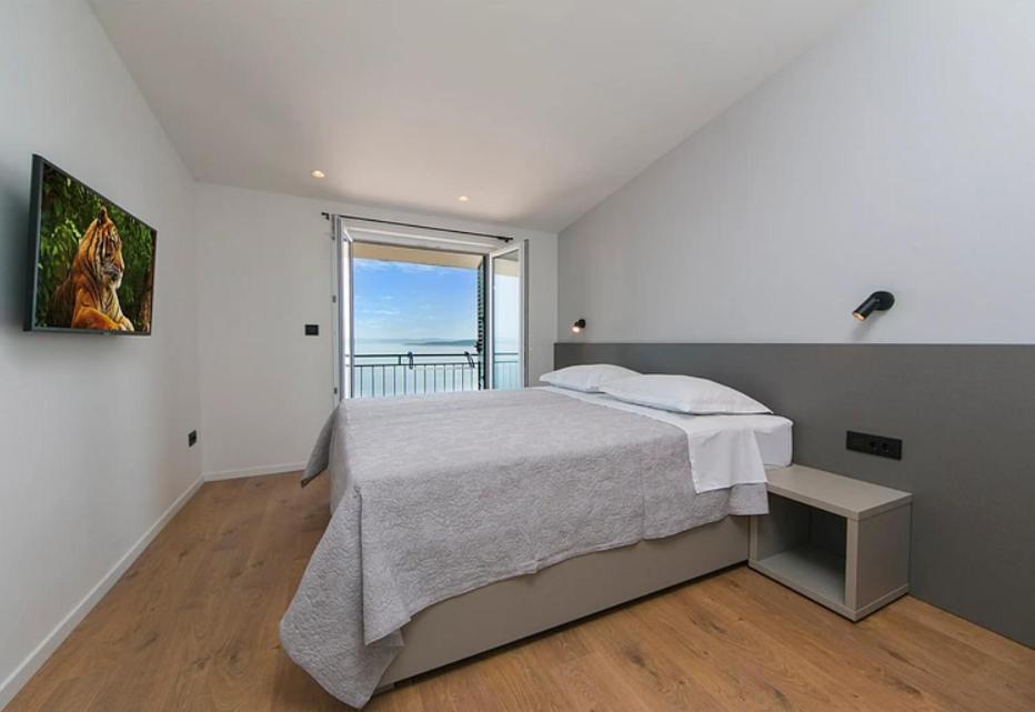 Apartments Simun Brela Exterior photo